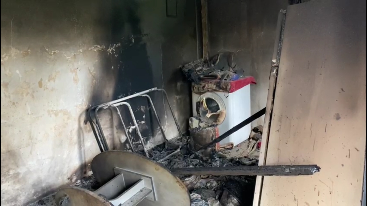 Vrau barbarisht 8-vjeçarin, digjet shtëpia e Klodian Çalamanit (FOTO)