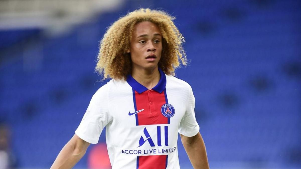 Barcelona synon t’i rrëmbejë PSG-së talentin e rritur në “La Masia”