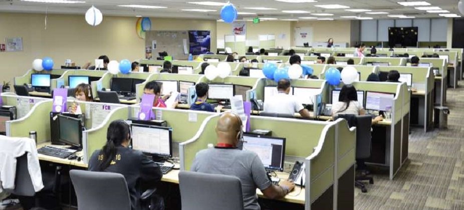 Policia aksion në Call Center-a, arrestohen 6 vajza dhe 2 djem. Mashtronin shtetas të huaj në vendet e BE-së