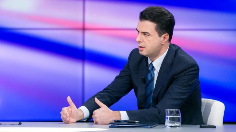 Basha i kthehet Metës: “Gënjen! Trego se kush ta kërkoi anulimin e zgjedhjeve lokale!”