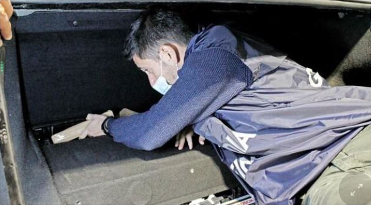 Tre shqiptarët kapen me 1 milion euro kokainë, detaji që i fundosi