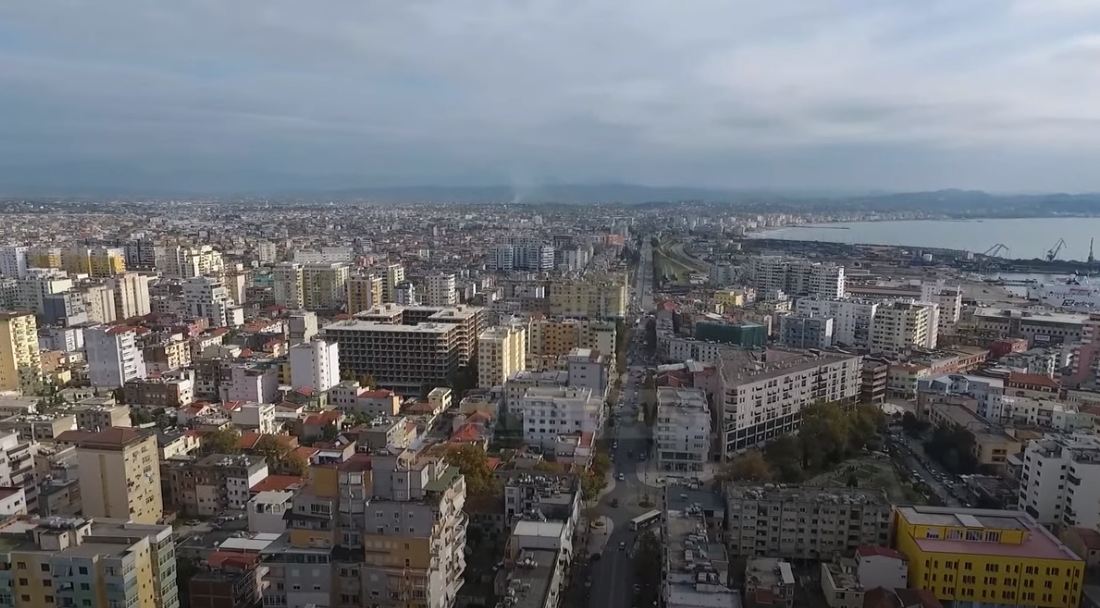 Legalizohen 3 pallate në Durrës, Lame-bashkisë: Mos i jepni leje ndërtuesve me probleme