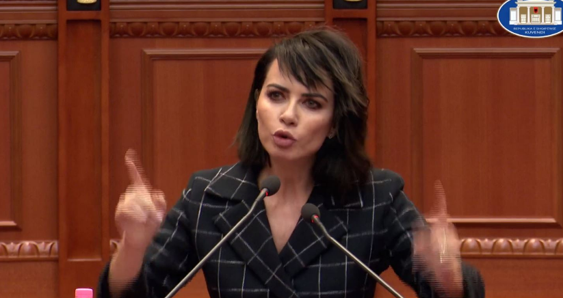 Grida Duma denoncon nga foltorja e Kuvendit: Një vajzë u përdhunua nga 5 persona, nuk merr as bonus qiraje