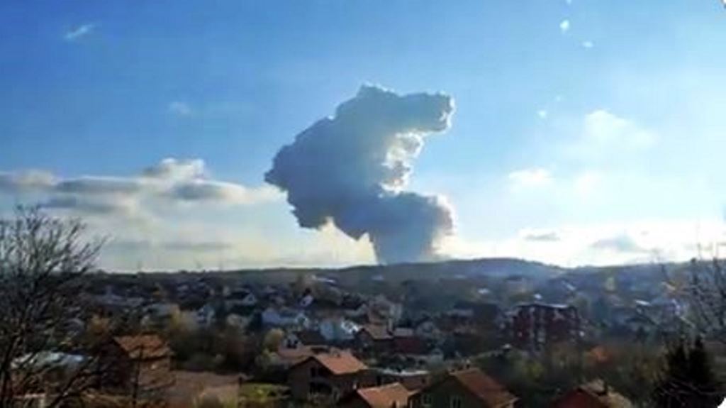 Shpërthim i fuqishëm në fabrikë/ Bilanci paraprak: dy të vdekur dhe 15 të plagosur