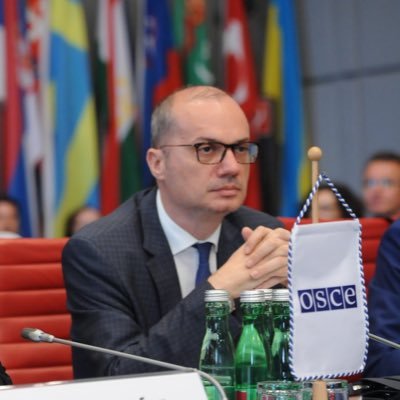 Lirohet nga detyra ambasadori i Shqipërisë në OSBE