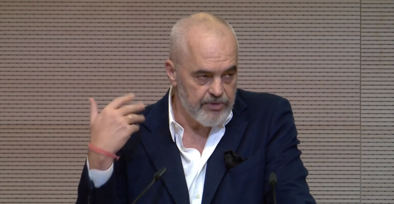 Rama “leksione” pastërtie për shqiptarët: “Të jesh i varfër, nuk do të thotë të jesh pis!”