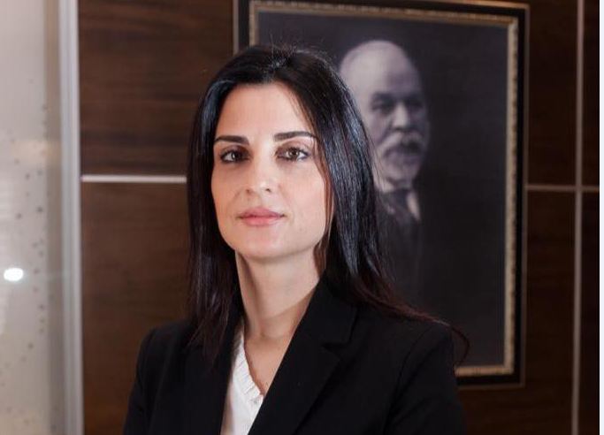 Zyrtarizohet/ Kryesia e PS cakton Emiriana Sakon kandidate për bashkinë e Durrësit