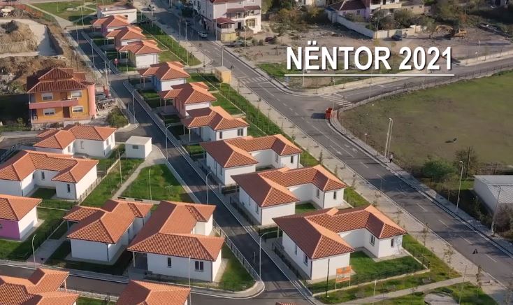 Rama publikon pamjet nga rezidenca e banesave në Vaqarr: Shëmbëlltyrë e solidaritetit shqiptar