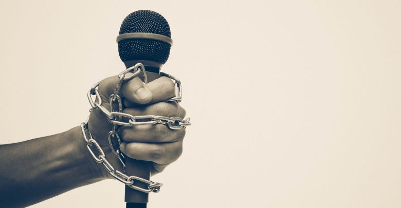 Mbi 20 gazetarë në SHBA të hetuar nga njësia federale kundër terrorizmit