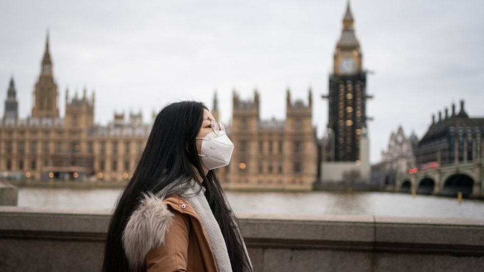 Kufizime nga Omicron, Britania e Madhe drejt “lockdown”