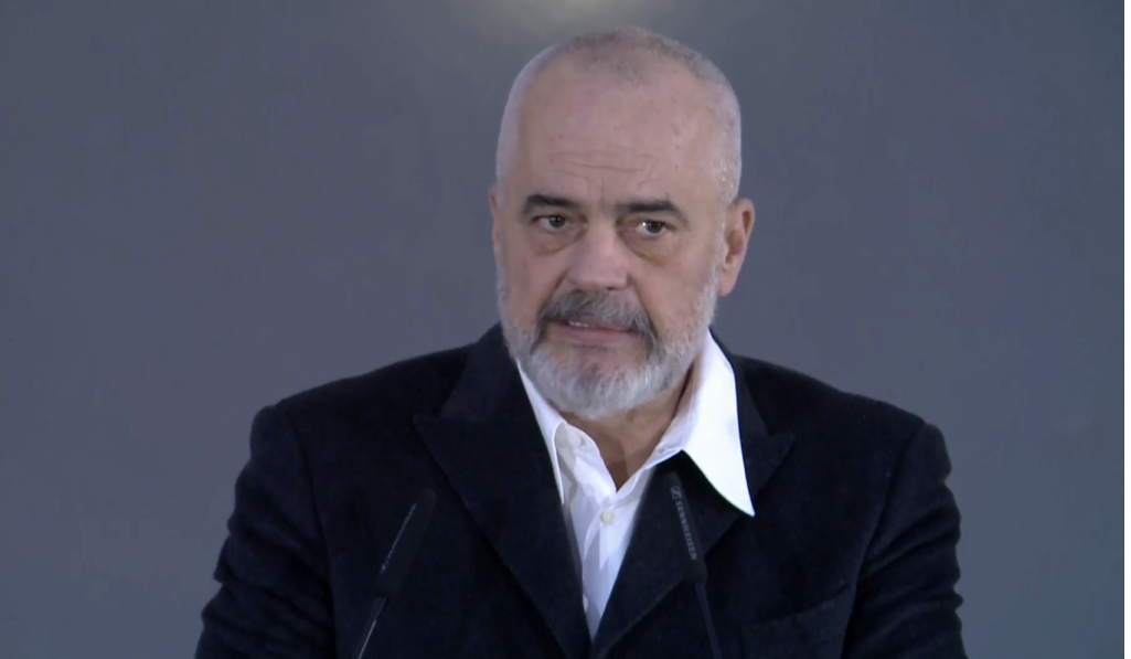 &#8220;Për ata në Durrës, që presin të kthehen në shtëpi&#8230;&#8221;, Rama flet për rindërtimin: &#8220;Italia ka ende familje në kabina&#8221; (VIDEO)