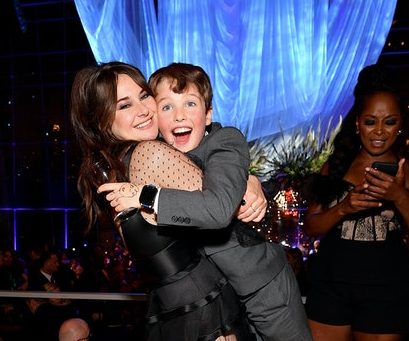 U habitët me rrogat e shqiptarëve, por ky 13-vjeçar paguhet 10 mijë dollarë për një episod xhirimesh