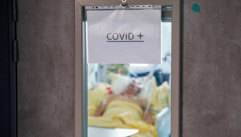 Franca regjistron mbi 200 mijë raste të reja me COVID-19