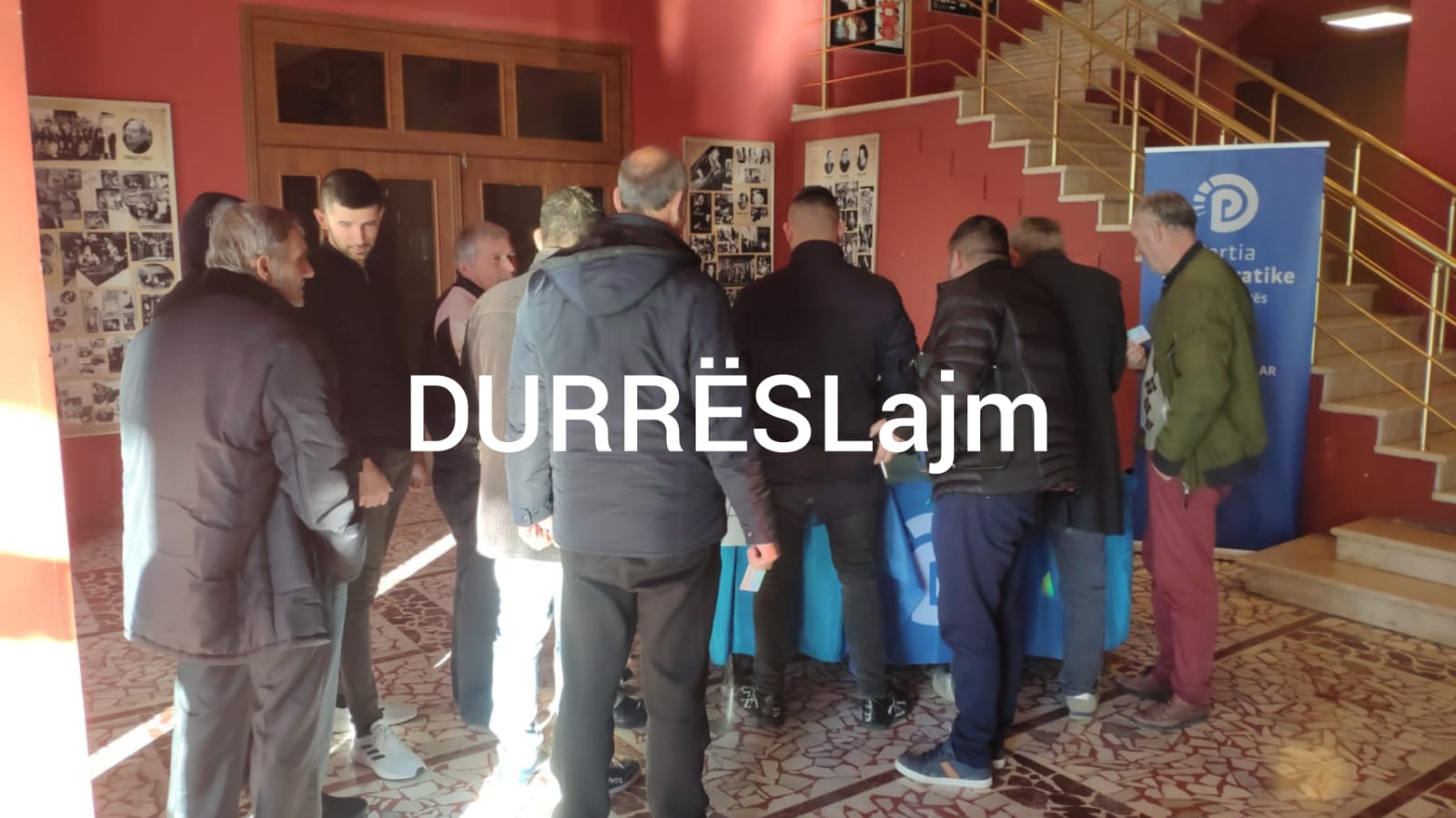 Durrës, rritet pjesëmarrja e anëtarëve që votojnë për shkarkimin e Bashës si kryetar i PD-së