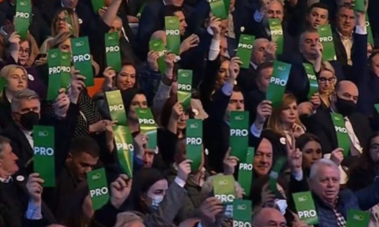 Kuvendi i PD-së i thirrur nga Lulzim Basha, ja vendimet që miratoi