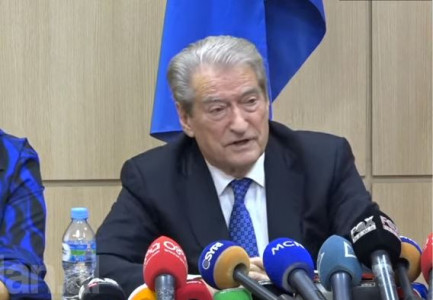 Berisha: Basha është shkarkuar, kemi vendosur ta njoftojmë me një letër