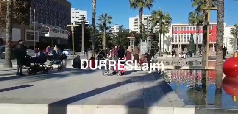 Durrësi sot në prag të ndërrimit viteve, çfarë po ndodh në qytetin bregdetar (VIDEO)