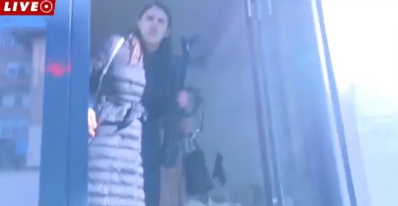 “Më tërhoqën zvarrë”/ Dhunohet gjatë orarit të punës gazetarja në Tiranë, dalin pamjet (EMRI+VIDEO)