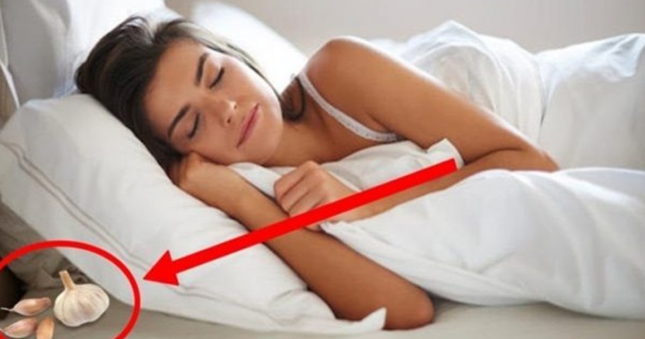 Ja pse është mirë të mbani hudhra nën jastëk