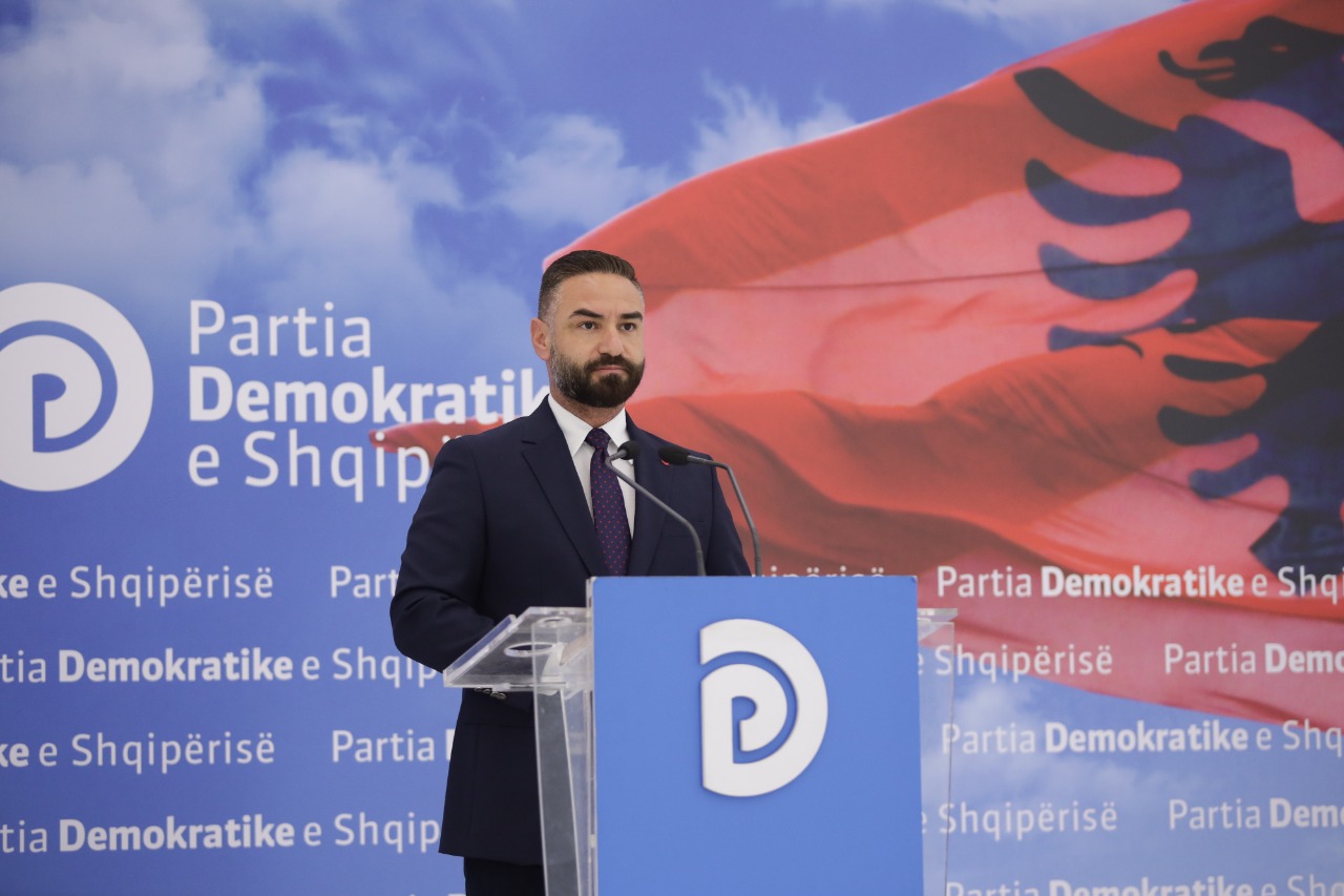 PD: Cili është roli i Damian Gjiknurit, në aferën e legalizimit të një prone në Jalë?