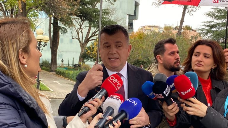 A ka lidhje vizita e Eskobar me Kuvendin e Berishës? Ja si përgjigjet Balla