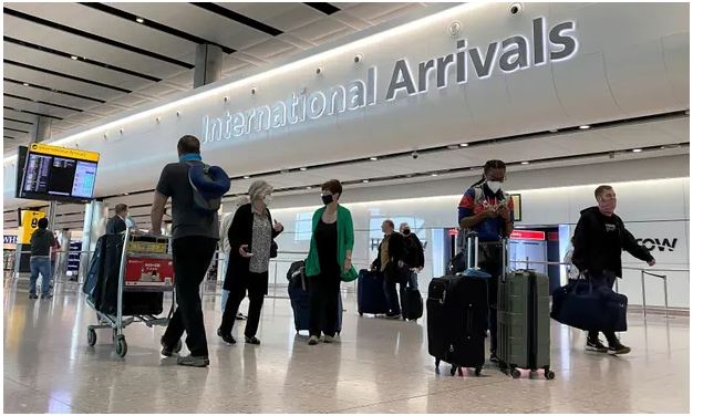 Omikron vështirëson udhëtimet në Europë