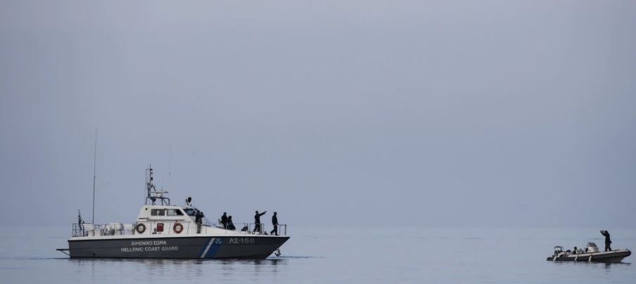 Tragjedi në ujërat greke, fundoset anija me emigrantë, humbin jetën 16 persona