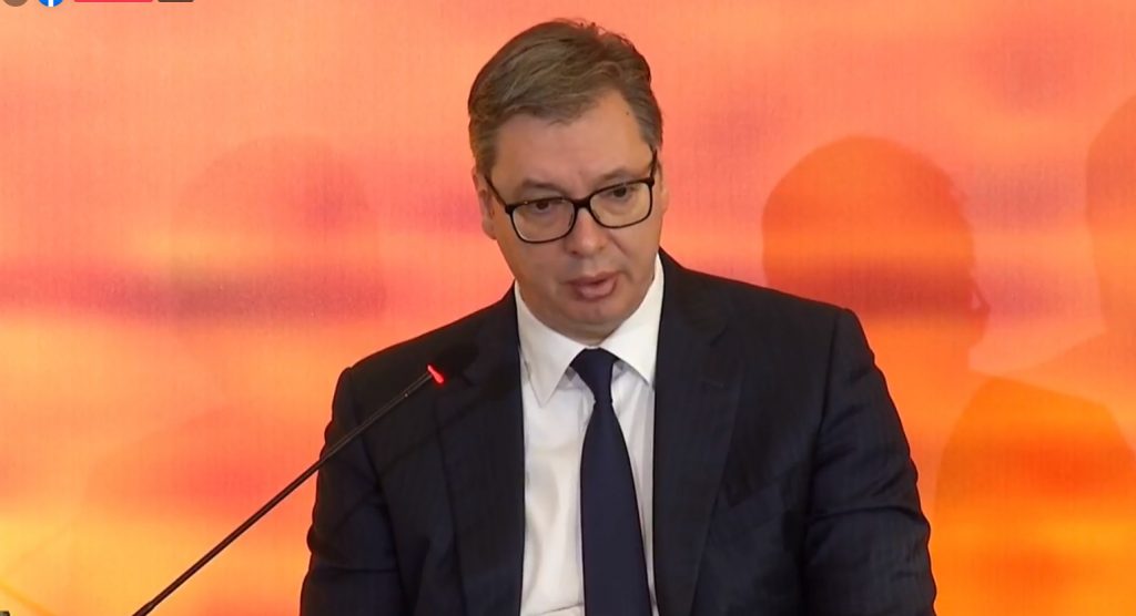 “Qahet” Vuçiç: “Më kritikojnë për çdo gjë, kam faj edhe për mungesën e energjisë në Kosovë”