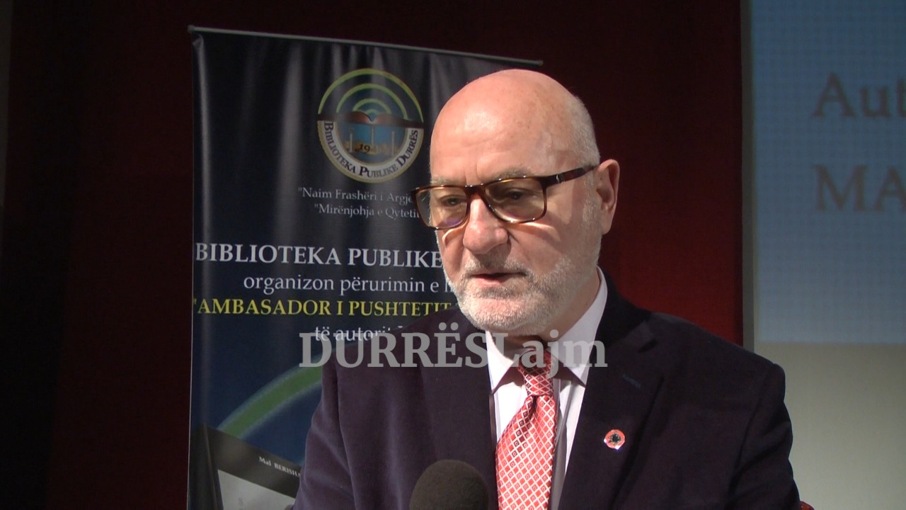 Durrës, shkrimtari Mal Berisha promovon librin e tij &#8220;Ambasador i pushtetit të butë&#8221; (VIDEO)