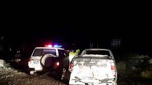 “Benz-i” rrëshqet dhe përfundon 50 metra poshtë rrugës në Tepelenë, shoferi dërgohet me urgjencë në spital