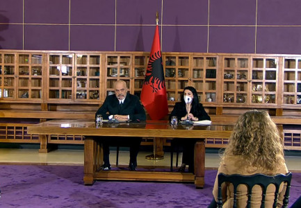 A ka lidhje skandali i rrogave me patronazhistët? Rama: Të dhënat ua kanë hedhur për t’i akuzuar