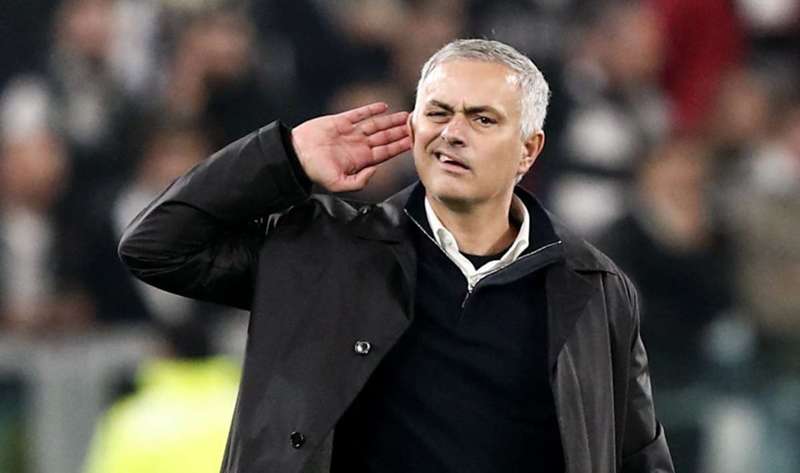Jose Mourinhon e kërkon klubi i Premier League