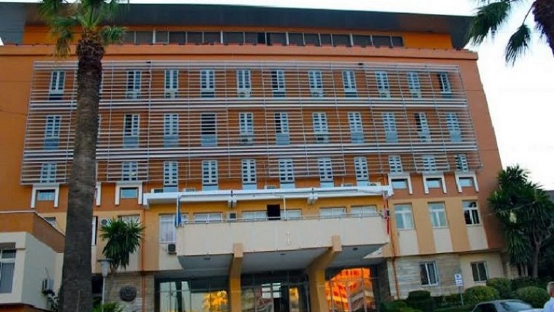 Jep dorëheqjen drejtuesja e Kadastrës në Durrës, ja kush e zëvendëson (EMRI+FOTO)