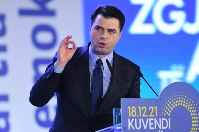 Basha: Partia Demokratike e vendosur në shkërmoqjen e trekëndëshit të Bermudës