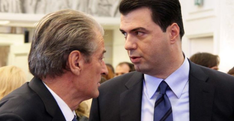 Mbështetësit e “Foltores”, Basha: Jam i përgatitur për çdo skenar. E keni menduar dorëheqjen? Ja si përgjigjet kreu i PD-së