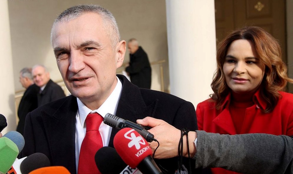 “2022-shi, viti i LSI-së/ E “vulos” Monika Kryemadhi: “Ilir Meta kthehet në LSI, mezi po pret”