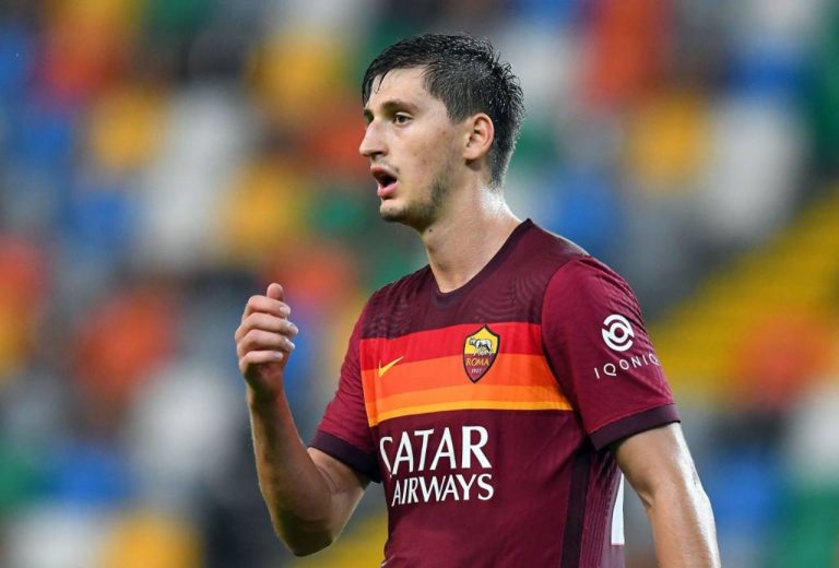 Napoli nuk heq dorë, Kumbulla kthehet në prioritet, qendërmbrojtësi pranë largimit!