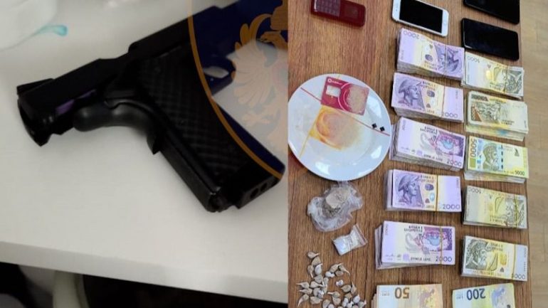 Shkatërrohet grupi që shpërndante heroinë, në pranga 5 persona (EMRAT)