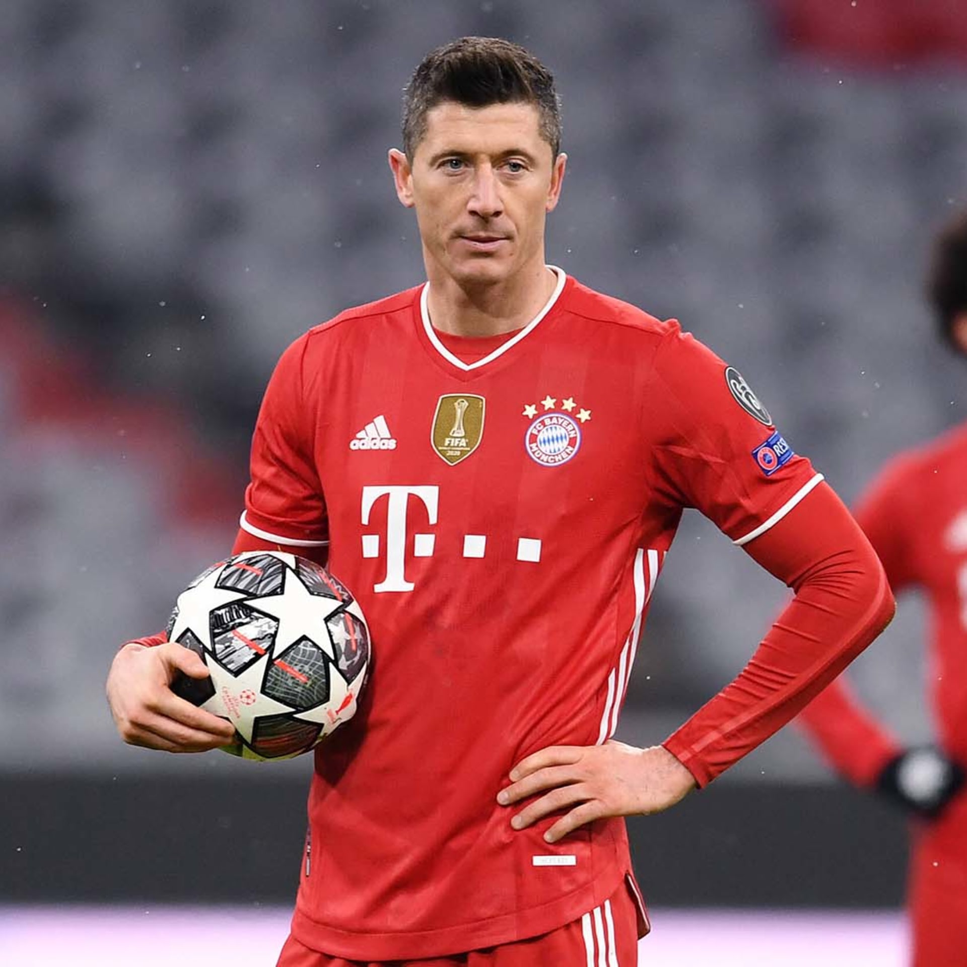 PSG interesohet për Lewandowski
