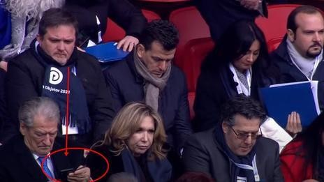 Upss! Çfarë po bën Jul Deda? Veprimi i sikletshëm që nuk do t’i pëlqejë Berishës