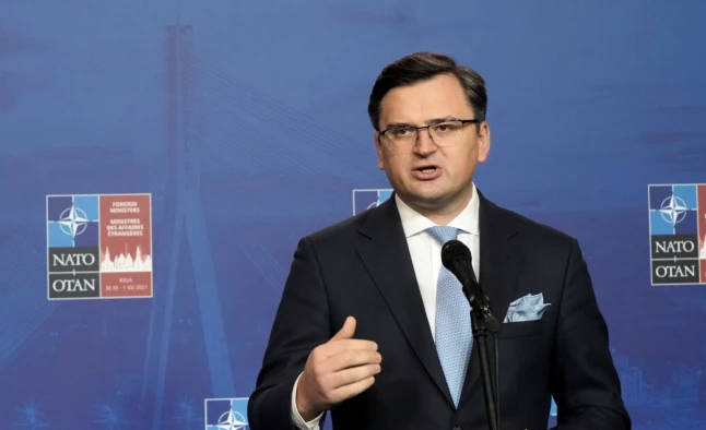 Ukraina i bën thirrje NATO-s: Merr masa parandaluese ndaj Moskës