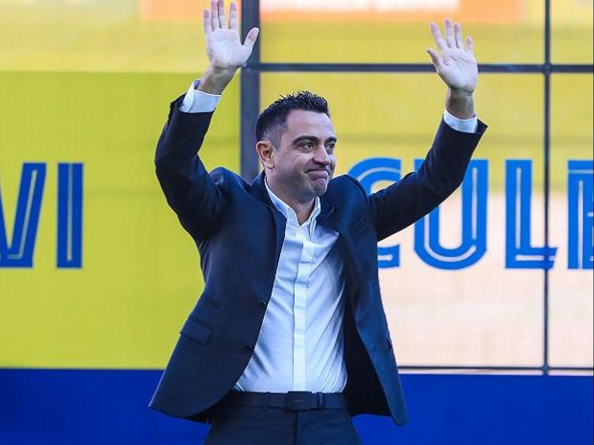 Xavi takon Laportan për merkaton e dimrit: “Do përforcohemi me ato mundësi që kemi!”