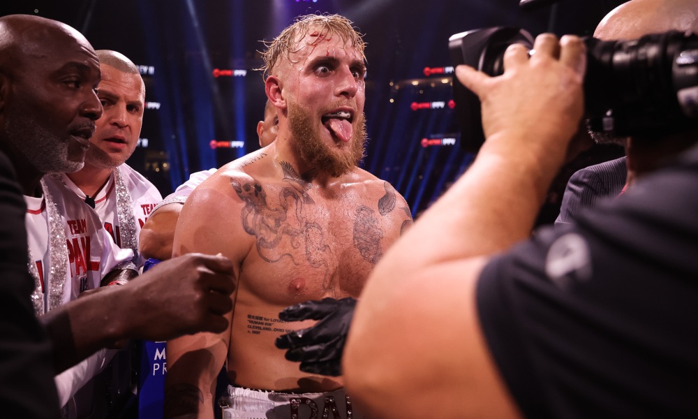 Youtuberi Jake Paul akuzohet për fitore “fake”