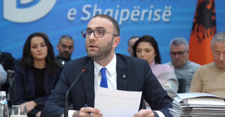 Koalicioni “Shtëpia e Lirisë”, Bardhi: Berisha po kthen mbështetësit e tij në shtojcë të LSI-së