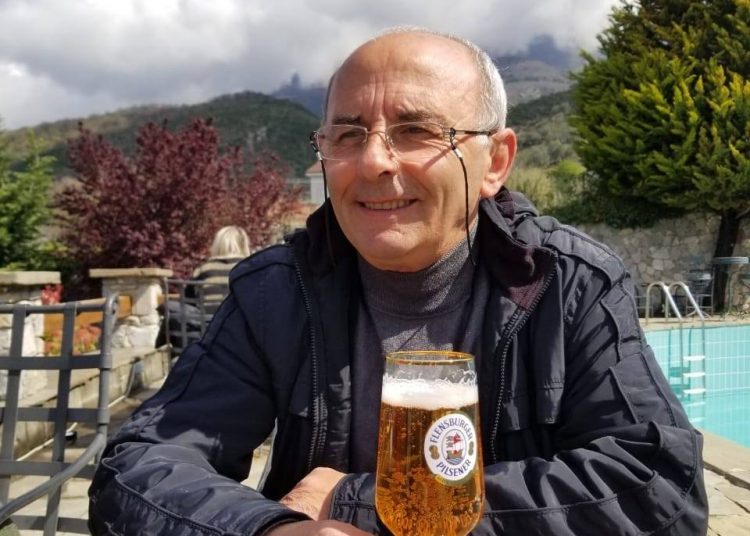 Në prag të protestës/ Largohet pas 24 vitesh, roja i PD mesazh demokratëve: “Gjeni gjuhën e përbashkët!”