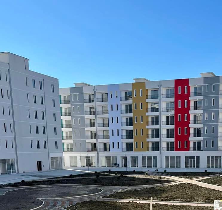 Rama nxjerr fotot: Gati blloku i dytë i banesave në Kavajë për 206 familje