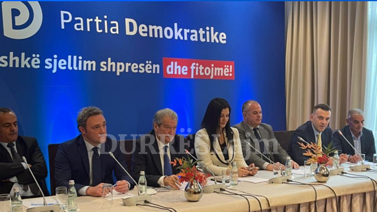 “Durrësi, viktimë e një peshkaqeni”, Berisha: Do t’ia tregojmë vendin! Kandidati Muka: Qyteti do t’i kthehet qytetarëve