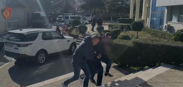 U prezantua si efektiv i Forcave Komando/ Arrestohet 29-vjeçari, shpërndante lëndë narkotike