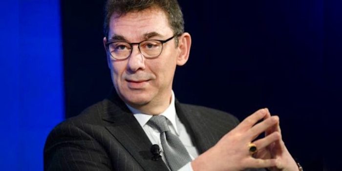 Bourla: COVID-19 mund të jetë me ne për shumë vite, por kjo mendohet të jetë vala e fundit që kërkon kufizime