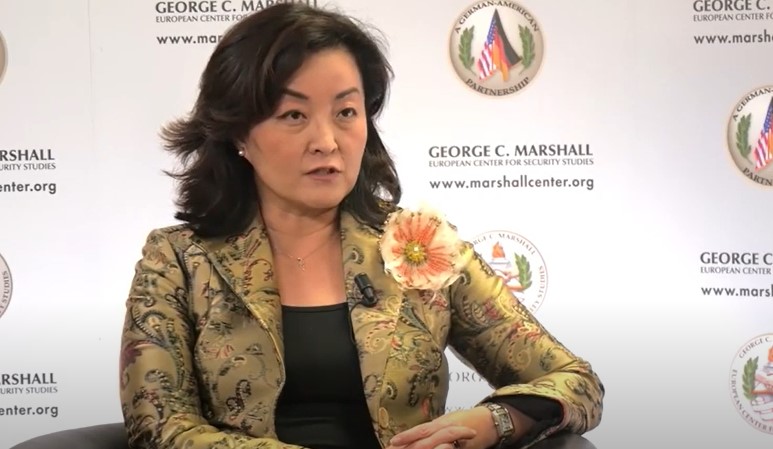 Mesazhi i ambasadores Yuri Kim: Të refuzojmë dhunën në politikë!